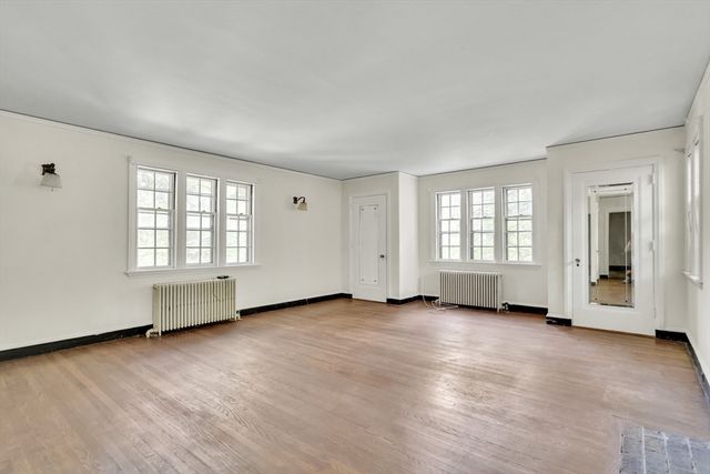 128 Dudley St, Brookline, MA 02445