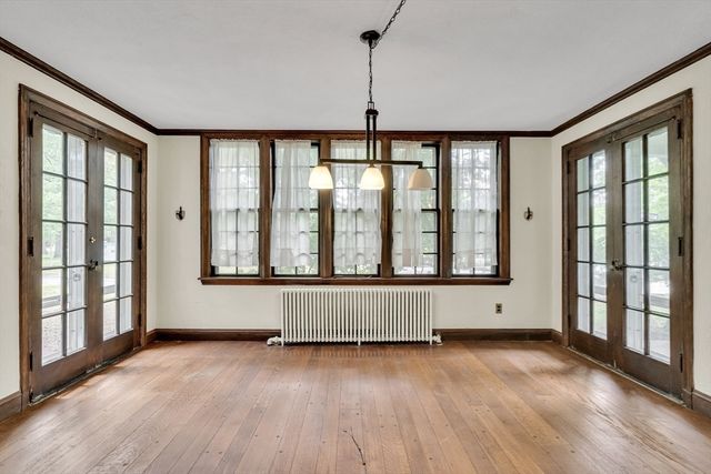 128 Dudley St, Brookline, MA 02445