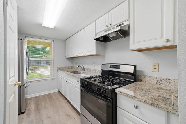 9715 Courben Lane, Houston, TX 77078