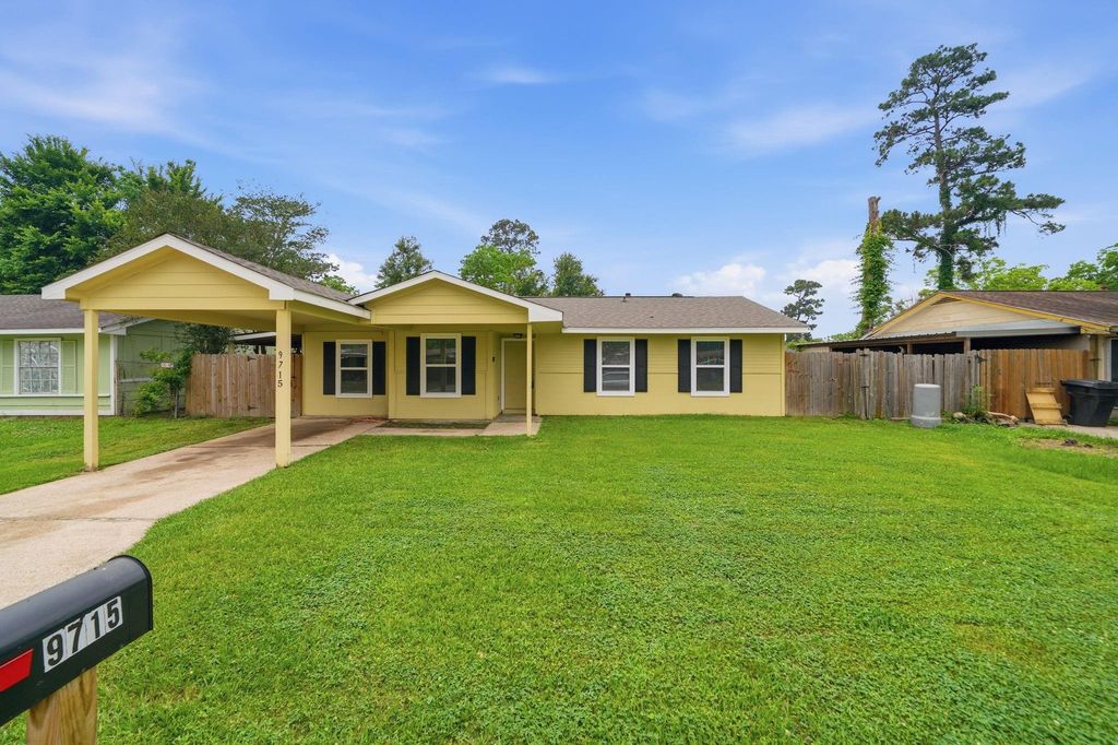9715 Courben Lane, Houston, TX 77078