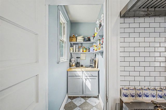 2925 N Josephine Street, Denver, CO 80205