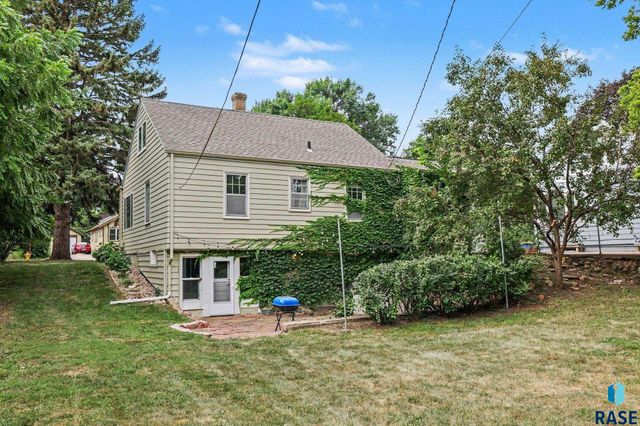 2116 W 21St St Street, Sioux Falls, SD 57105