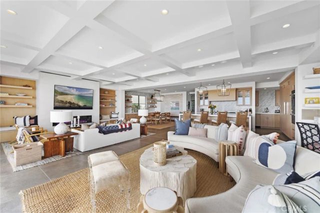2148 E Oceanfront, Newport Beach, CA 92661