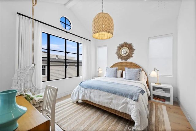 2148 E Oceanfront, Newport Beach, CA 92661