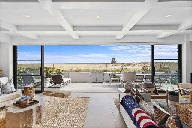 2148 E Oceanfront, Newport Beach, CA 92661