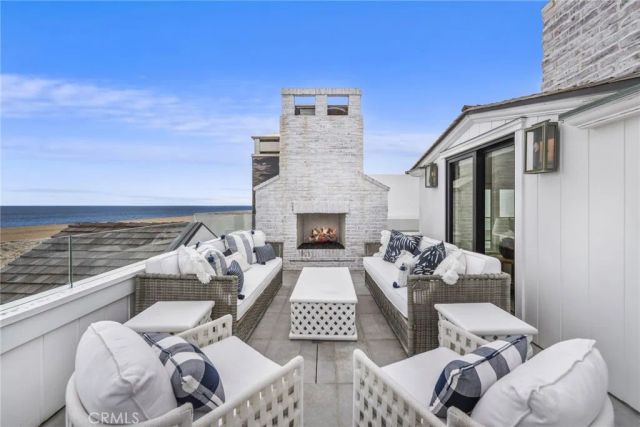 2148 E Oceanfront, Newport Beach, CA 92661