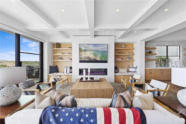 2148 E Oceanfront, Newport Beach, CA 92661