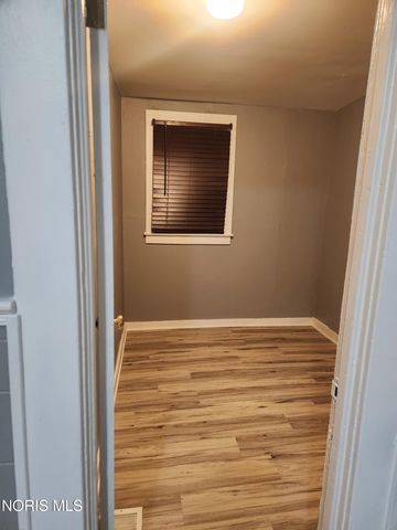 1027 Freedom Street, Toledo, OH 43605