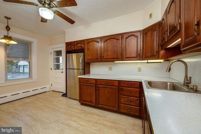 732 W BAUMSTOWN RD, Birdsboro, PA 19508