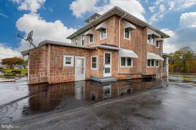 732 W BAUMSTOWN RD, Birdsboro, PA 19508