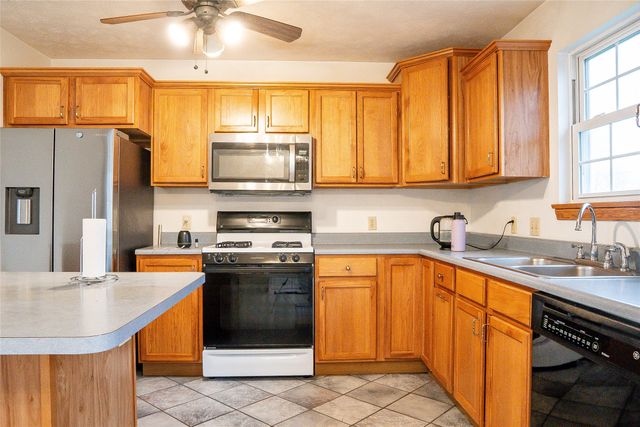 2289 BERNWOOD Drive, Erie, PA 16510