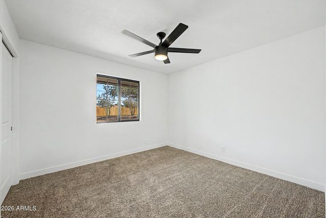 6416 E HOLIDAY Drive, Mesa, AZ 85215