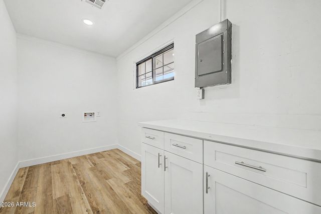 6416 E HOLIDAY Drive, Mesa, AZ 85215