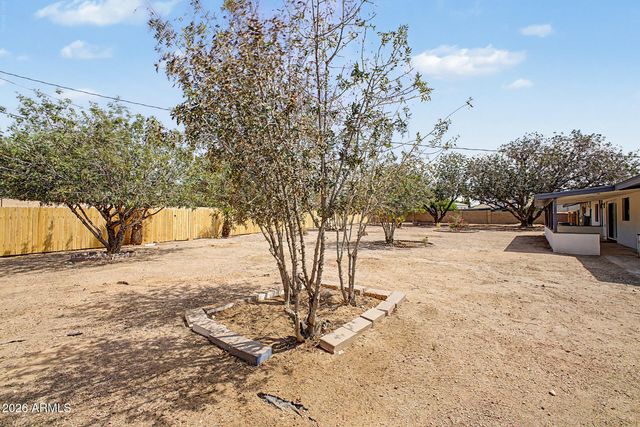 6416 E HOLIDAY Drive, Mesa, AZ 85215