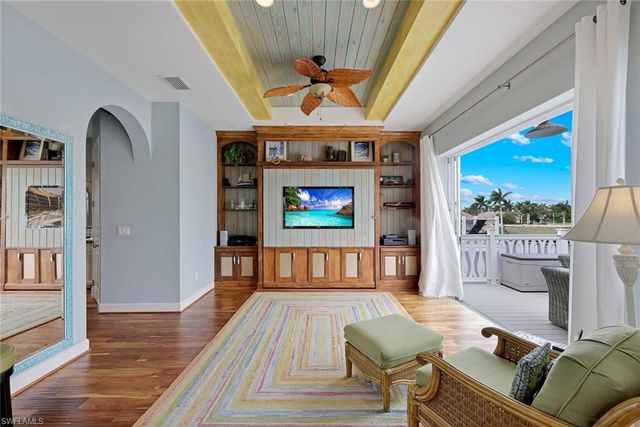 5898 Shell Cove DR, Cape Coral, FL 33914