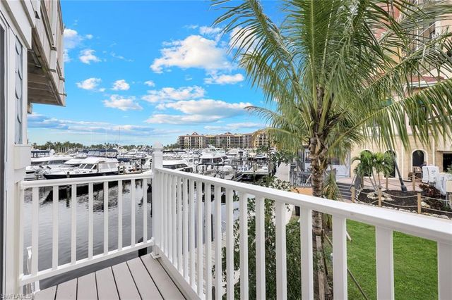 5898 Shell Cove DR, Cape Coral, FL 33914