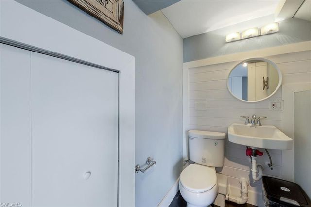 5898 Shell Cove DR, Cape Coral, FL 33914