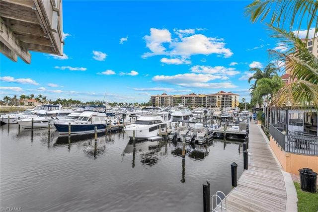 5898 Shell Cove DR, Cape Coral, FL 33914
