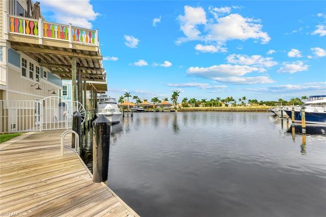 5898 Shell Cove DR, Cape Coral, FL 33914