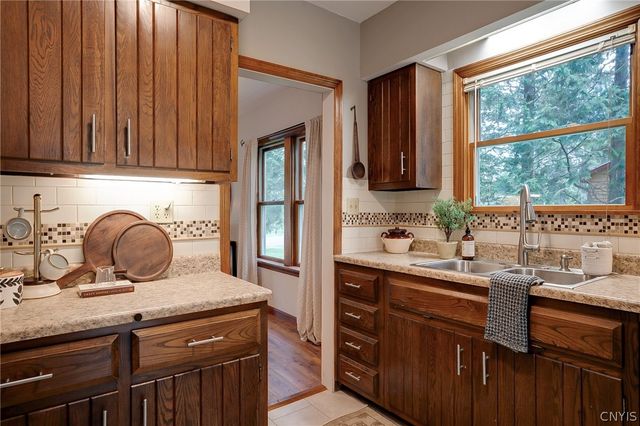 4475 Pompey Center Road, Manlius, NY 13104