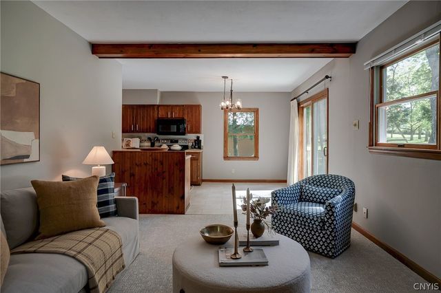 4475 Pompey Center Road, Manlius, NY 13104