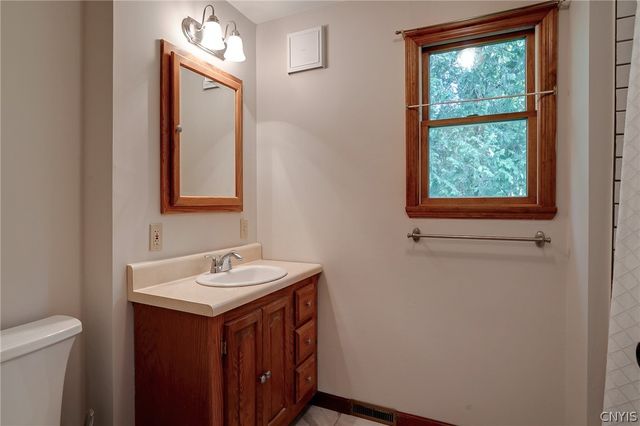 4475 Pompey Center Road, Manlius, NY 13104