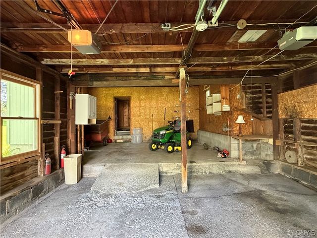 4475 Pompey Center Road, Manlius, NY 13104