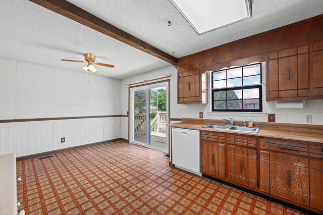 65 Mitchell Lane, Rossville, GA 30741