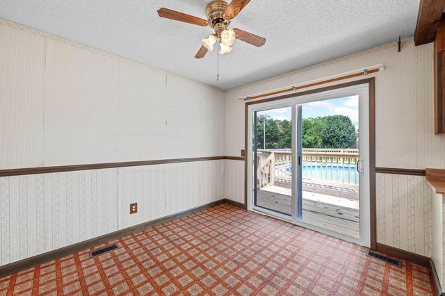 65 Mitchell Lane, Rossville, GA 30741