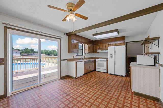 65 Mitchell Lane, Rossville, GA 30741