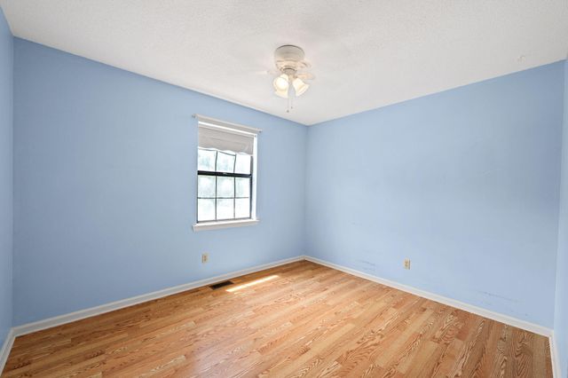 65 Mitchell Lane, Rossville, GA 30741