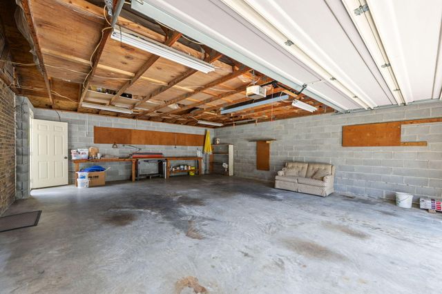65 Mitchell Lane, Rossville, GA 30741
