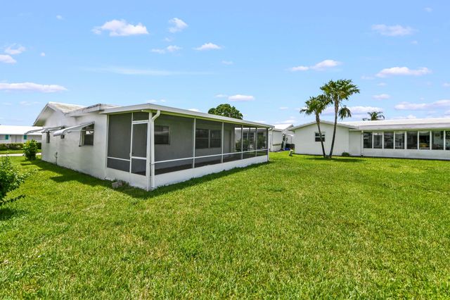 1196 SW Lake Circle, Boynton Beach, FL 33426