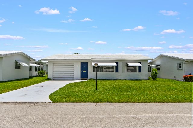 1196 SW Lake Circle, Boynton Beach, FL 33426