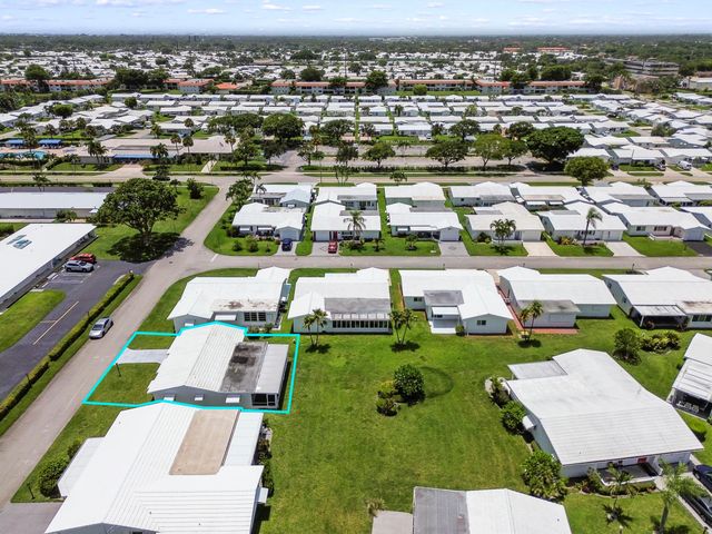 1196 SW Lake Circle, Boynton Beach, FL 33426