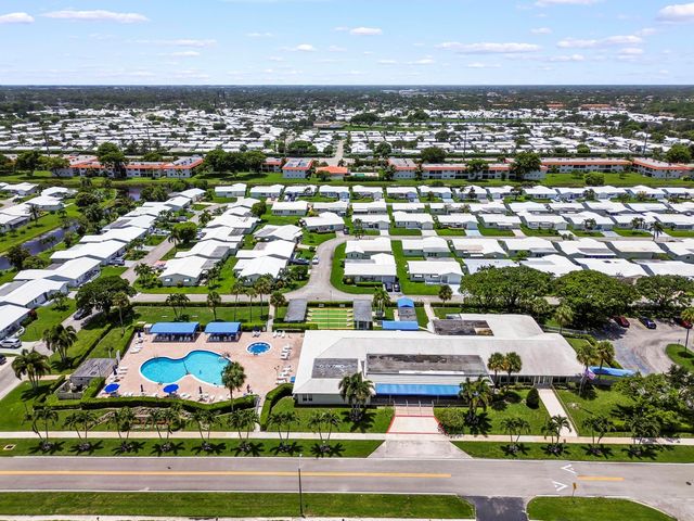 1196 SW Lake Circle, Boynton Beach, FL 33426