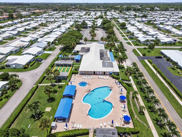 1196 SW Lake Circle, Boynton Beach, FL 33426
