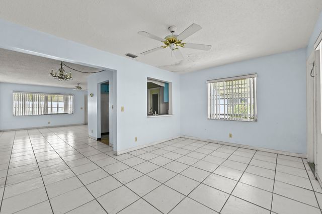 1196 SW Lake Circle, Boynton Beach, FL 33426
