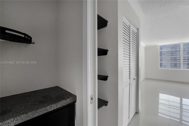2780 NE 183rd Street 1114, Aventura, FL 33160