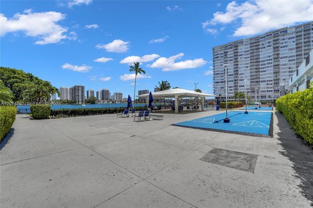 2780 NE 183rd Street 1114, Aventura, FL 33160