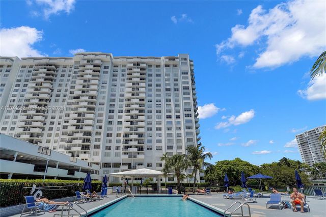 2780 NE 183rd Street 1114, Aventura, FL 33160