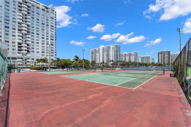 2780 NE 183rd Street 1114, Aventura, FL 33160