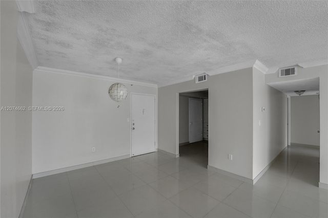 2780 NE 183rd Street 1114, Aventura, FL 33160