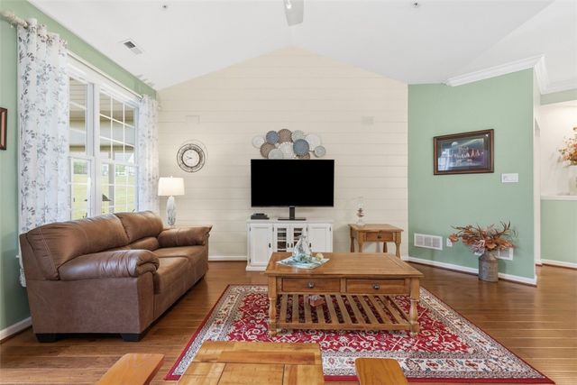 113 Presidents Dr, Sewickley, PA 15143