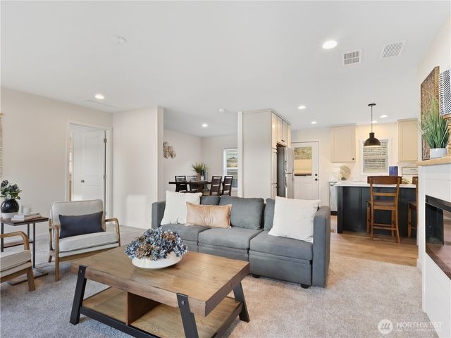 723 Broadway Avenue, Hoquiam, WA 98550