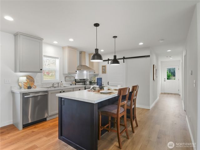 723 Broadway Avenue, Hoquiam, WA 98550