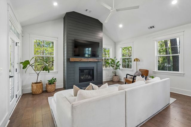 115 Wando Reach Road, Wando, SC 29492