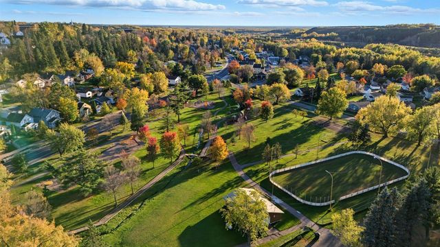 1123 Adams Avenue, Eveleth, MN 55734