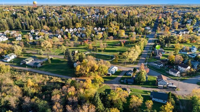 1123 Adams Avenue, Eveleth, MN 55734