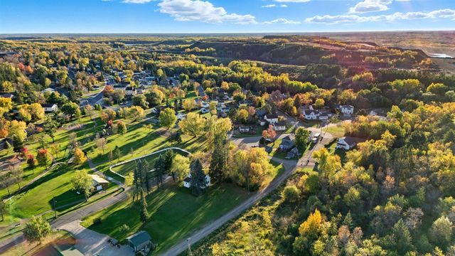 1123 Adams Avenue, Eveleth, MN 55734